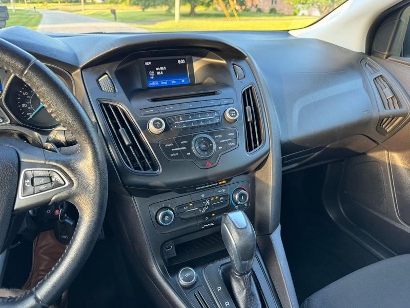 Ford Focus SE Sedan 2015