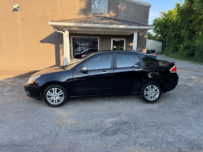 Ford Focus SEL Sedan 2010