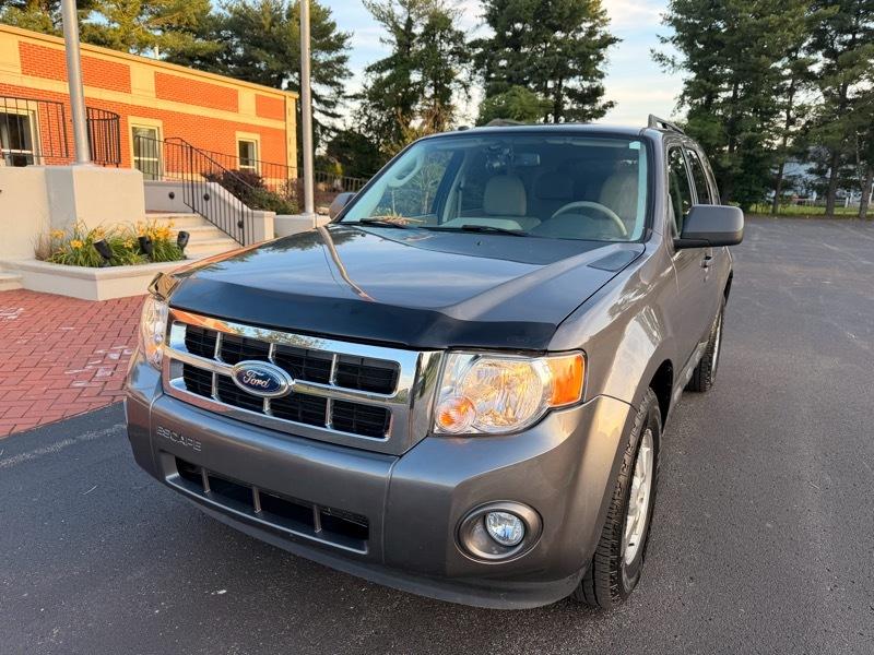 Ford Escape XLT 4WD 2011