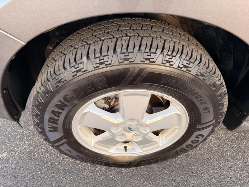 Ford Escape XLT 4WD 2011