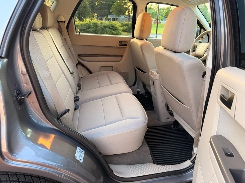 Ford Escape XLT 4WD 2011