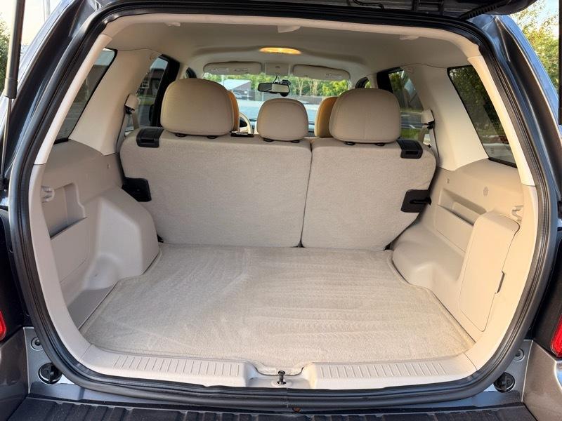Ford Escape XLT 4WD 2011