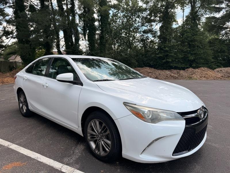 Toyota Camry SE 2016