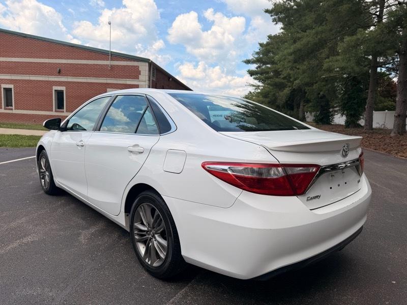 Toyota Camry SE 2016
