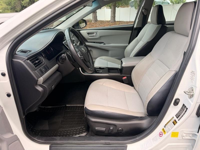 Toyota Camry SE 2016