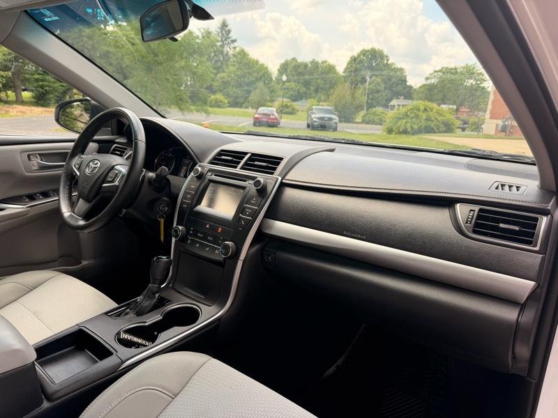 Toyota Camry SE 2016