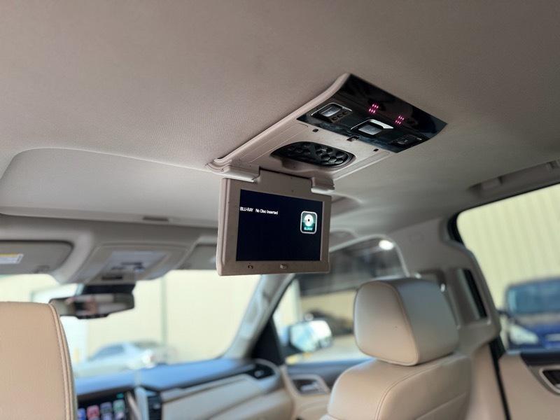 GMC Yukon XL Denali 4WD 2017