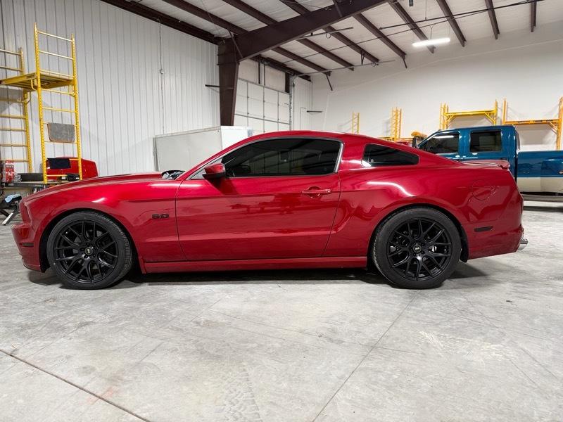 Ford Mustang GT Premium 2D Coupe 2013
