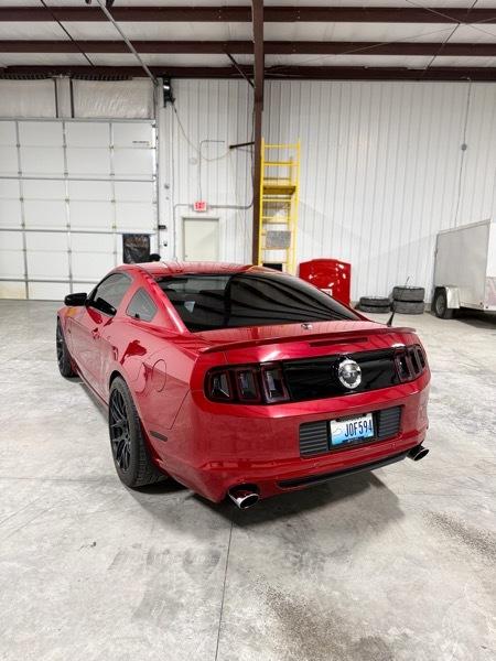 Ford Mustang GT Premium 2D Coupe 2013
