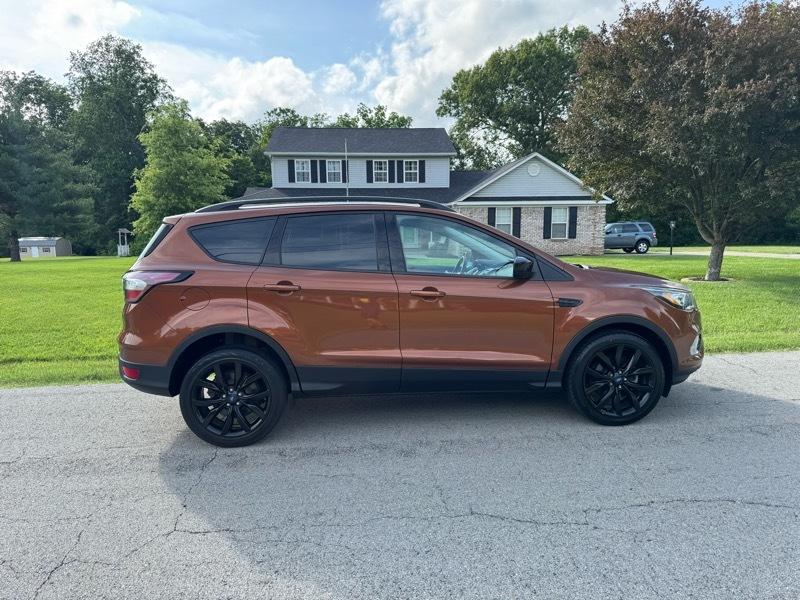 Ford Escape SE FWD 2017