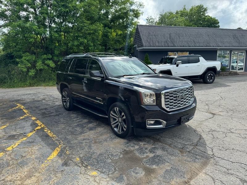 GMC Yukon Denali 4WD 2019
