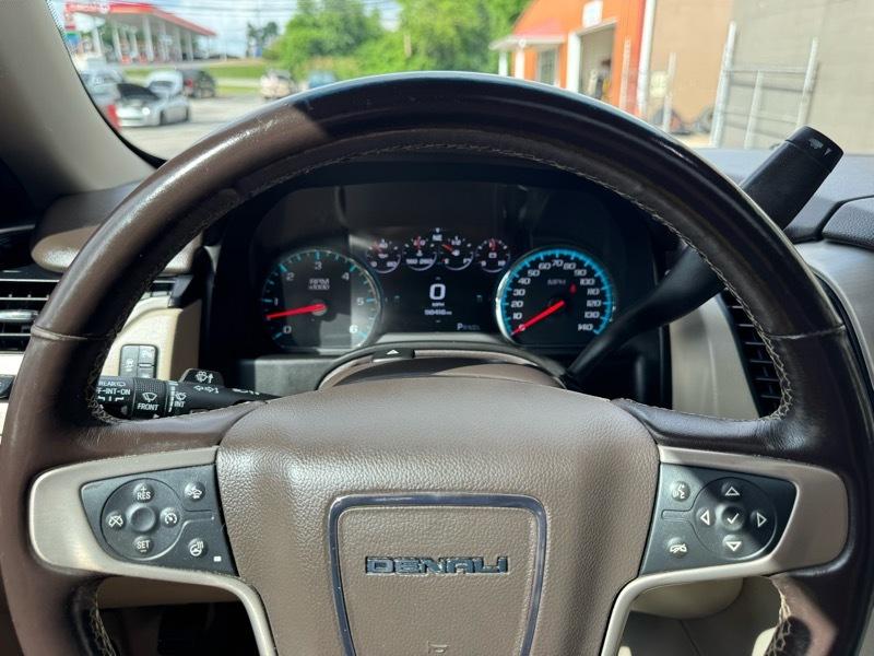 GMC Yukon Denali 4WD 2019
