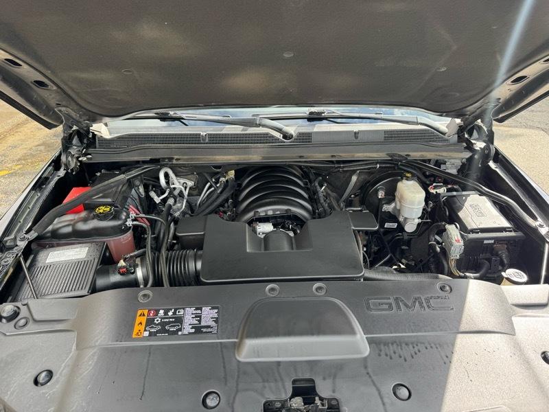 GMC Yukon Denali 4WD 2019