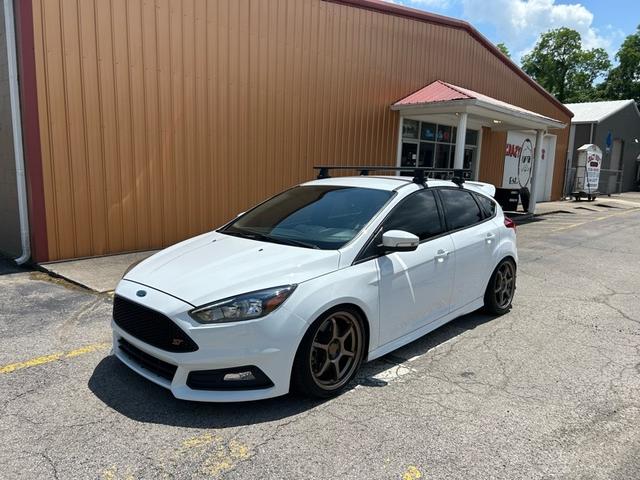 2017 Ford Focus ST
