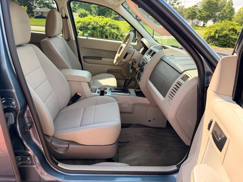 Ford Escape XLT FWD 2011