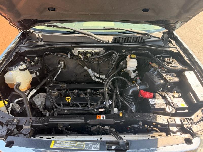 Ford Escape XLT FWD 2011