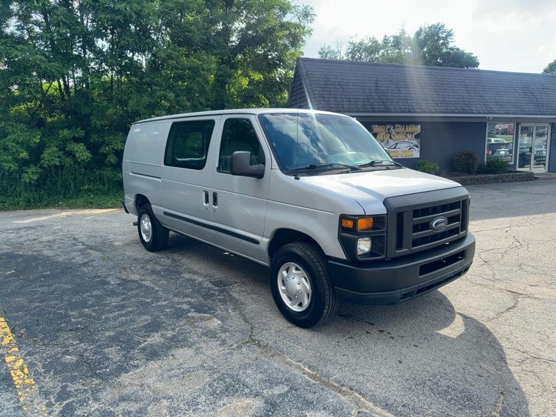 Ford Econoline E-250 2008