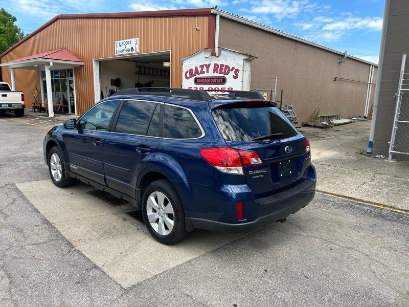 Subaru Outback 2.5i Limited 2011