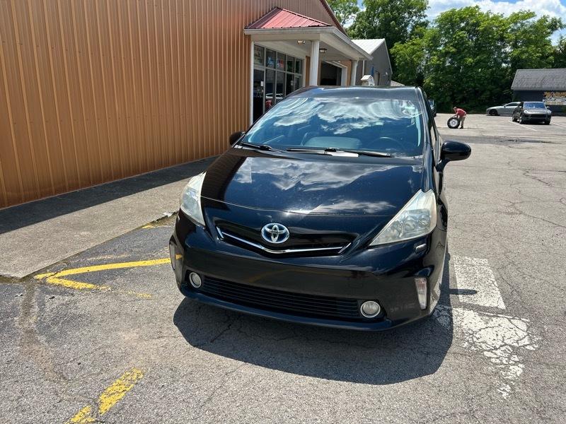 Toyota Prius V Two 2013