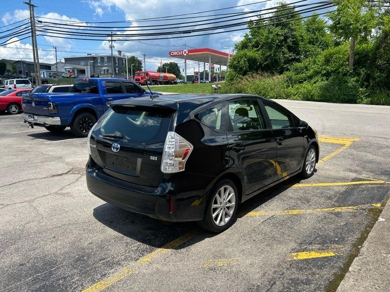 Toyota Prius V Two 2013