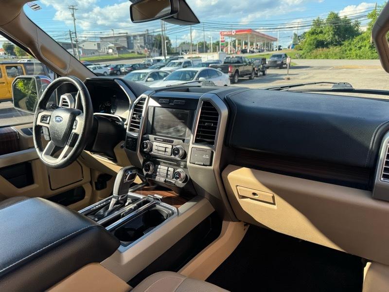 Ford F-150 Lariat SuperCrew 5.5-ft. Bed 4WD 2015