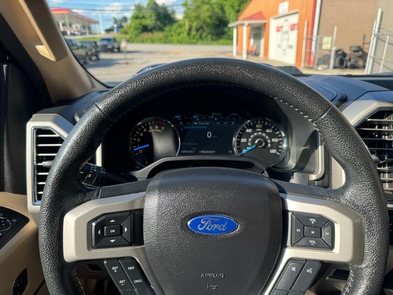 Ford F-150 Lariat SuperCrew 5.5-ft. Bed 4WD 2015