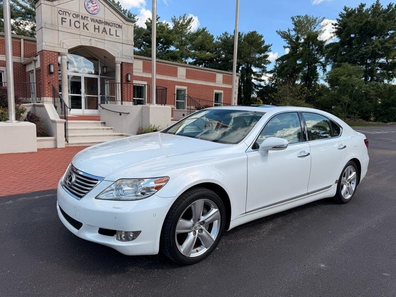 2010 Lexus LS 460 Luxury Sedan