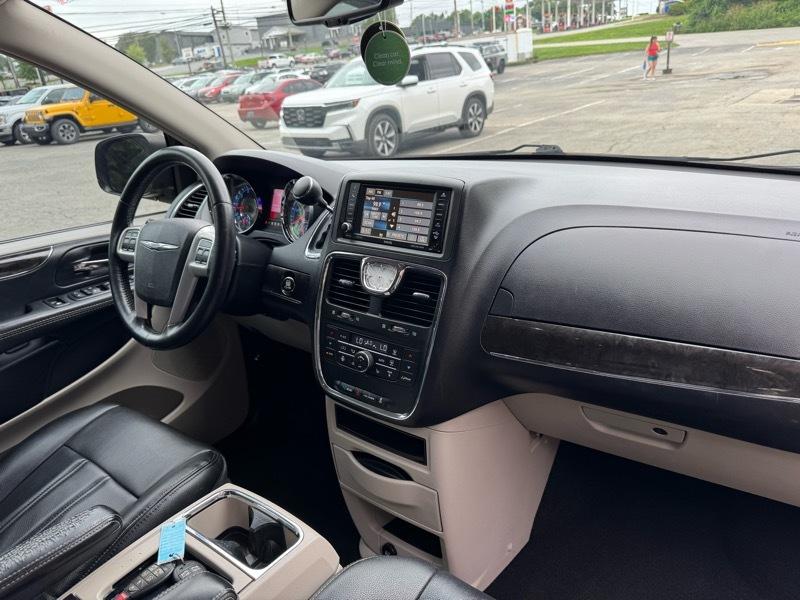 Chrysler Town & Country Touring 2015