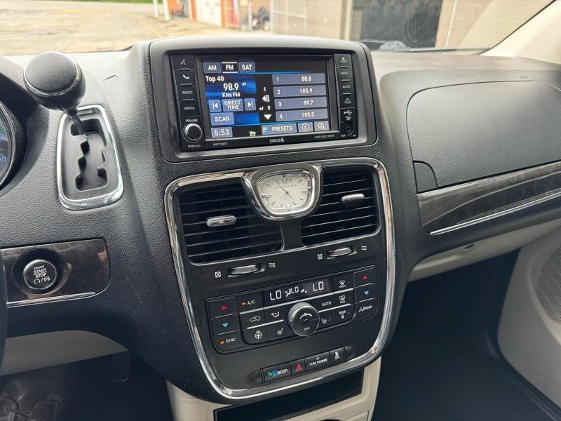 Chrysler Town & Country Touring 2015