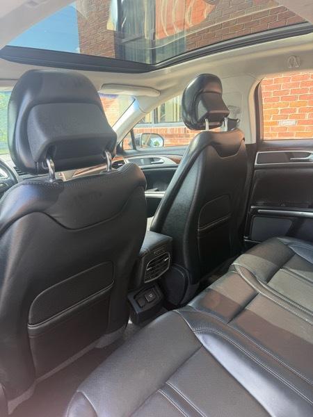 Lincoln MKZ Hybrid Sedan 2016