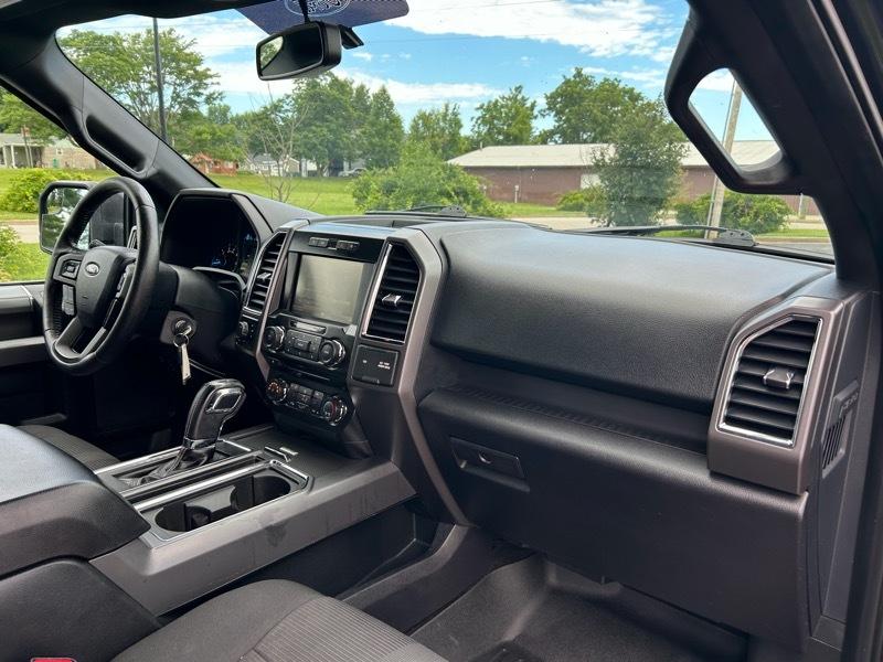 Ford F-150 XLT SuperCrew 5.5-ft. Bed 4WD 2015