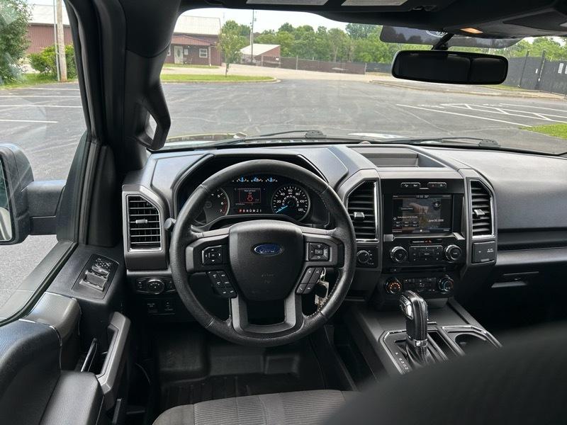 Ford F-150 XLT SuperCrew 5.5-ft. Bed 4WD 2015
