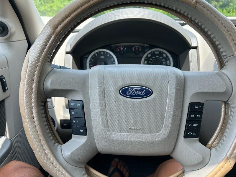 Ford Escape XLT 4WD 2010