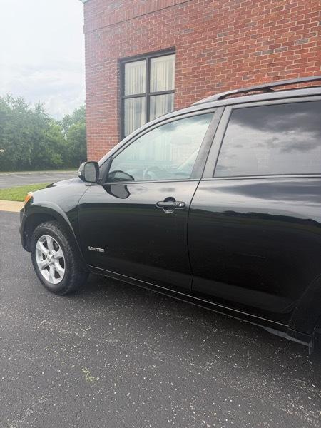 Toyota RAV4 Limited V6 2WD 2012