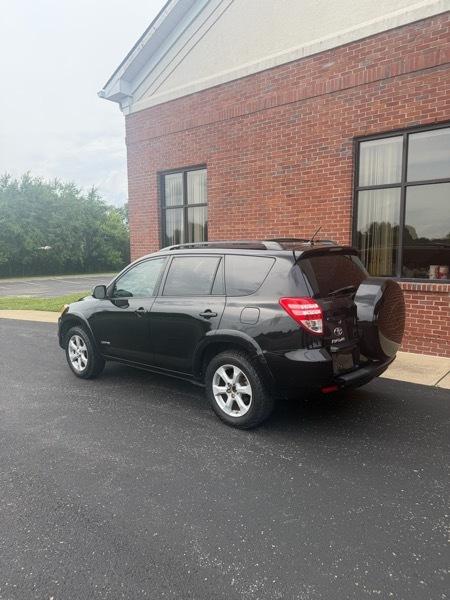 Toyota RAV4 Limited V6 2WD 2012