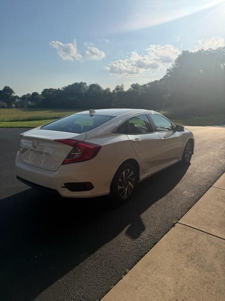 Honda Civic EX Sedan CVT 2018