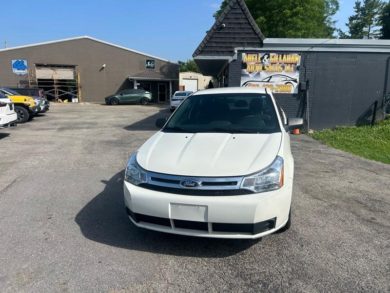 Ford Focus SE Sedan 2010