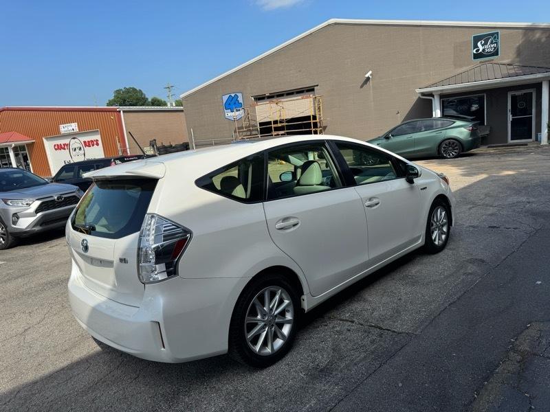 Toyota Prius V Two 2012