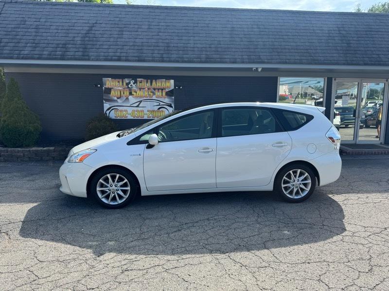 Toyota Prius V Two 2012