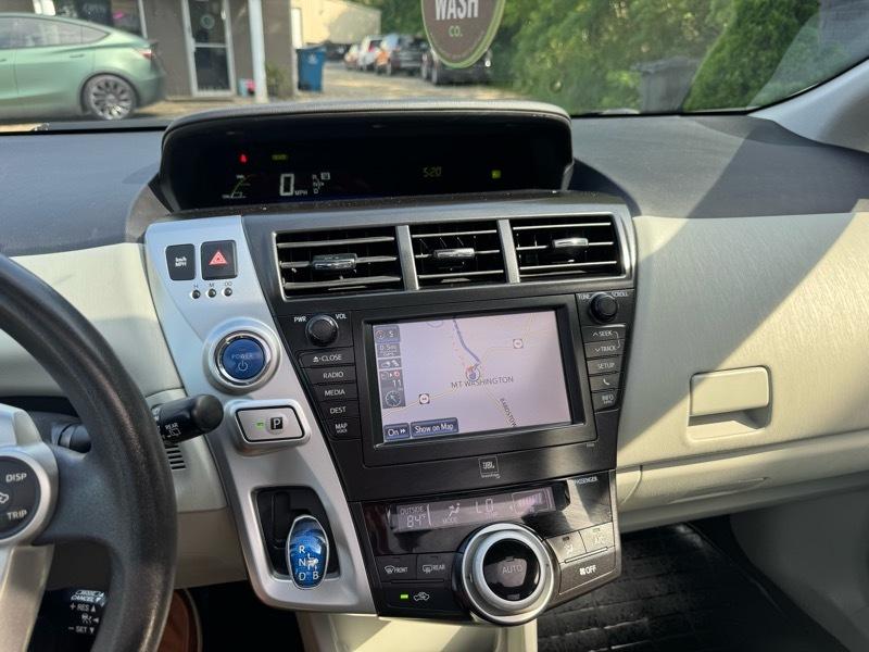 Toyota Prius V Two 2012