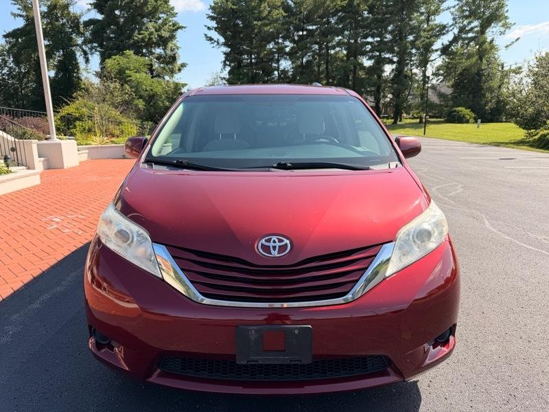 Toyota Sienna  2015
