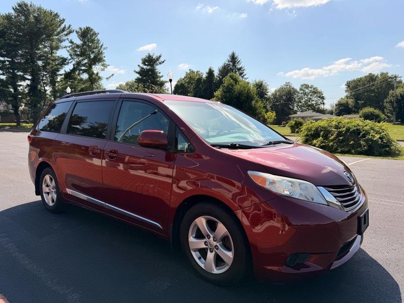 Toyota Sienna  2015
