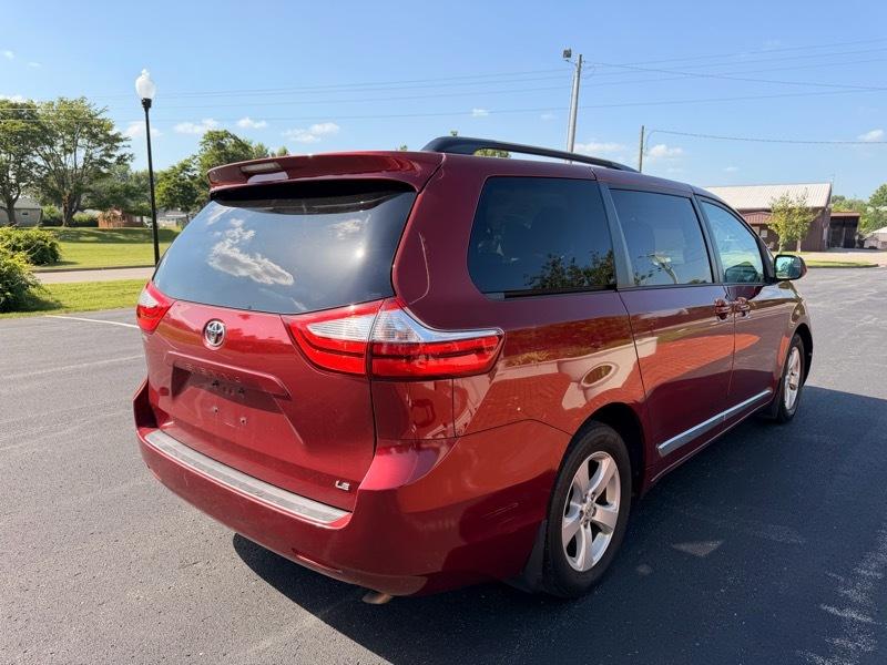 Toyota Sienna  2015