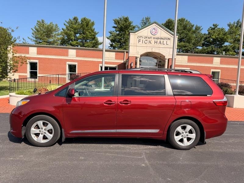 Toyota Sienna  2015