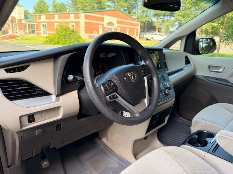 Toyota Sienna  2015