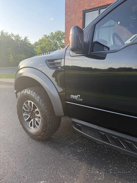 Ford F-150 4WD SuperCab 133" SVT Raptor 2013
