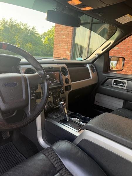 Ford F-150 4WD SuperCab 133" SVT Raptor 2013