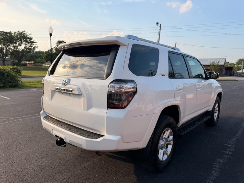 Toyota 4Runner SR5 4WD 2015