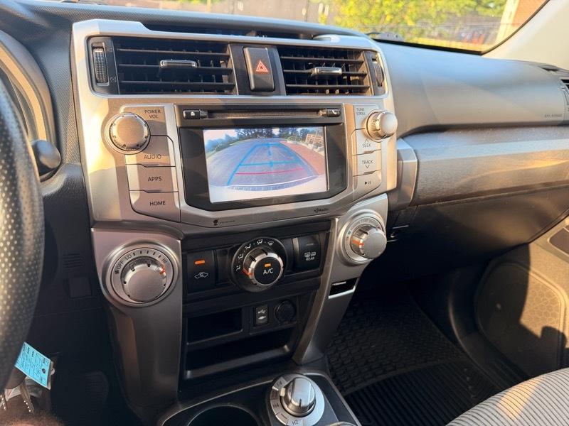 Toyota 4Runner SR5 4WD 2015