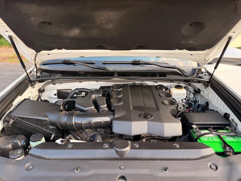 Toyota 4Runner SR5 4WD 2015